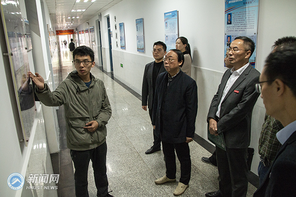 29abc579951e41f685a03673a99deae5.jpg 韦思国 14).jpg