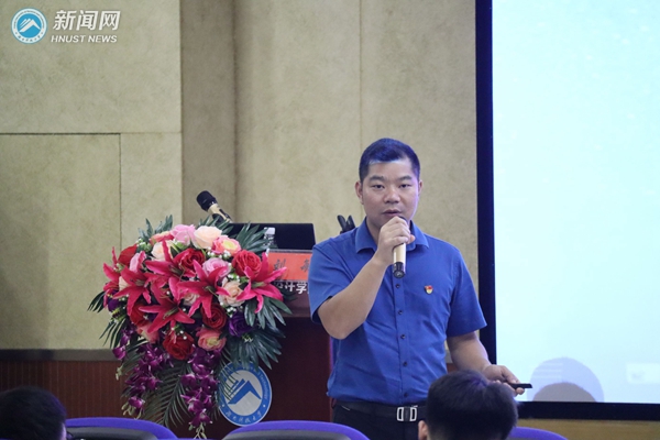 44ae7598079b4667a7d5e88a03d726fc.jpg 照片2_副本.jpg