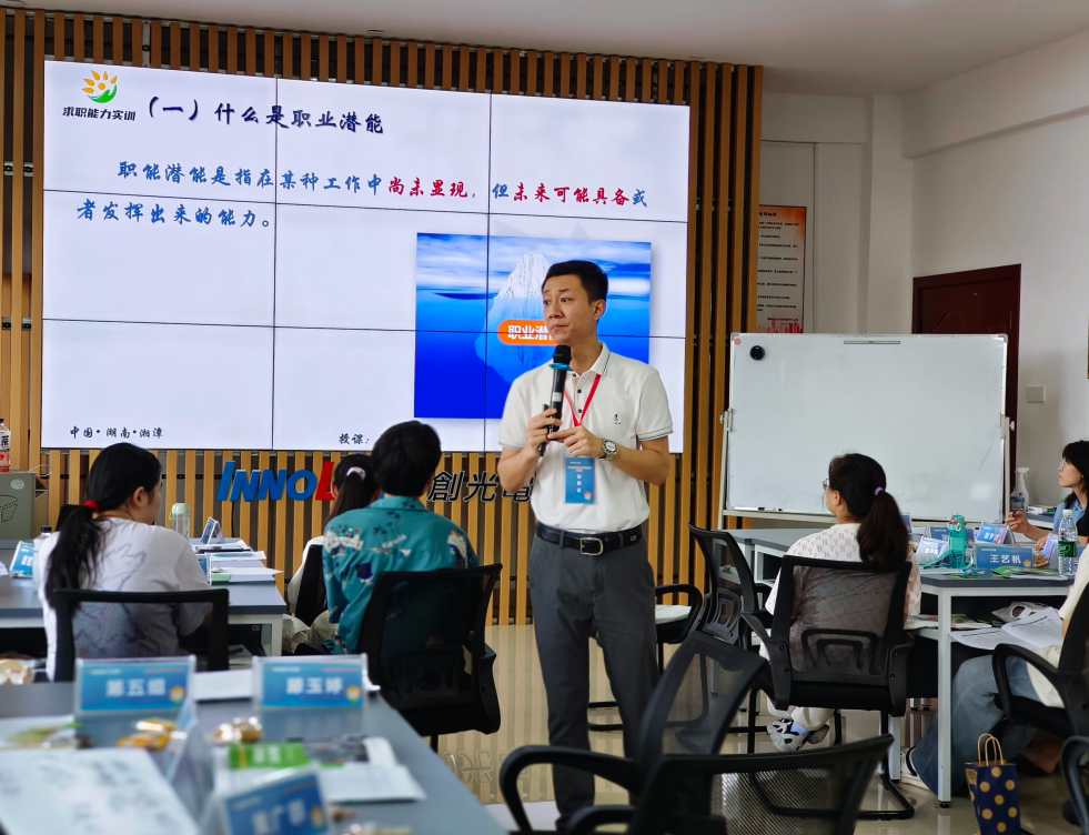 0688e7e07050463ebd1b67ada9bd114d.png image.png